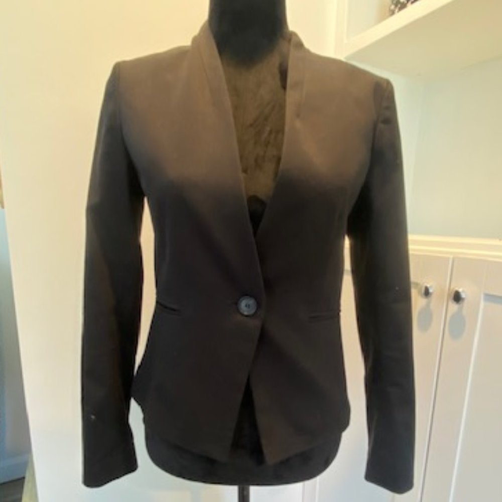 ANN TAYLOR!! BLACK BLAZER!! SZ 0!!